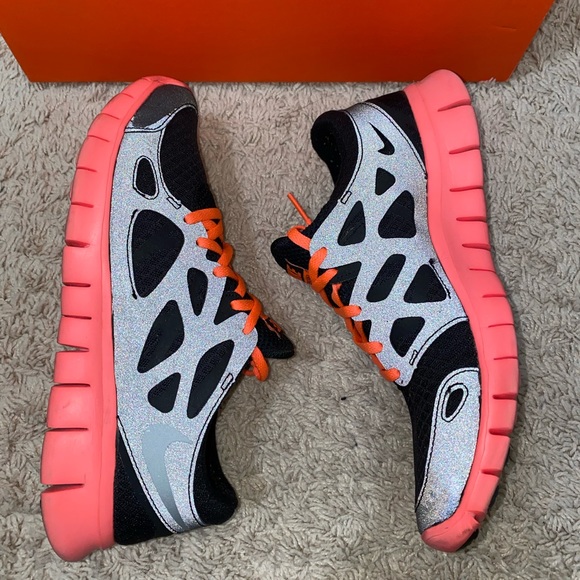 WMNS NIKE FREE RUN 2 (reflective) - Picture 5 of 5